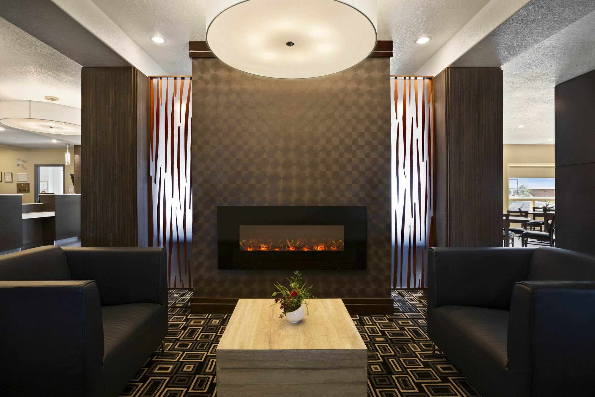 Days Inn & Suites By Wyndham Йорктон Экстерьер фото